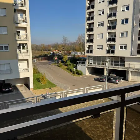 Lux Sunshine Apartman Noviborik 아파트 *