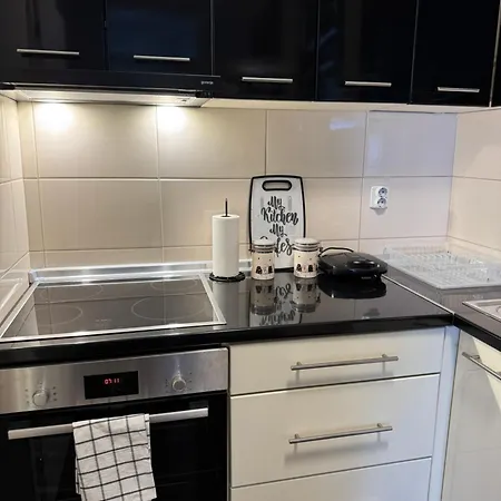 Lux Sunshine Apartman Noviborik Apartamento *