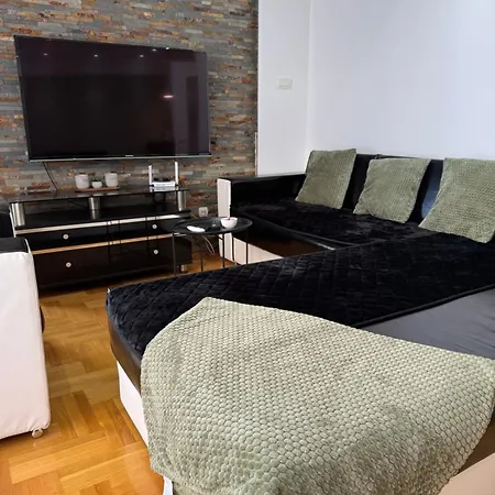 Lux Sunshine Apartman Noviborik Apartamento Banja Luka